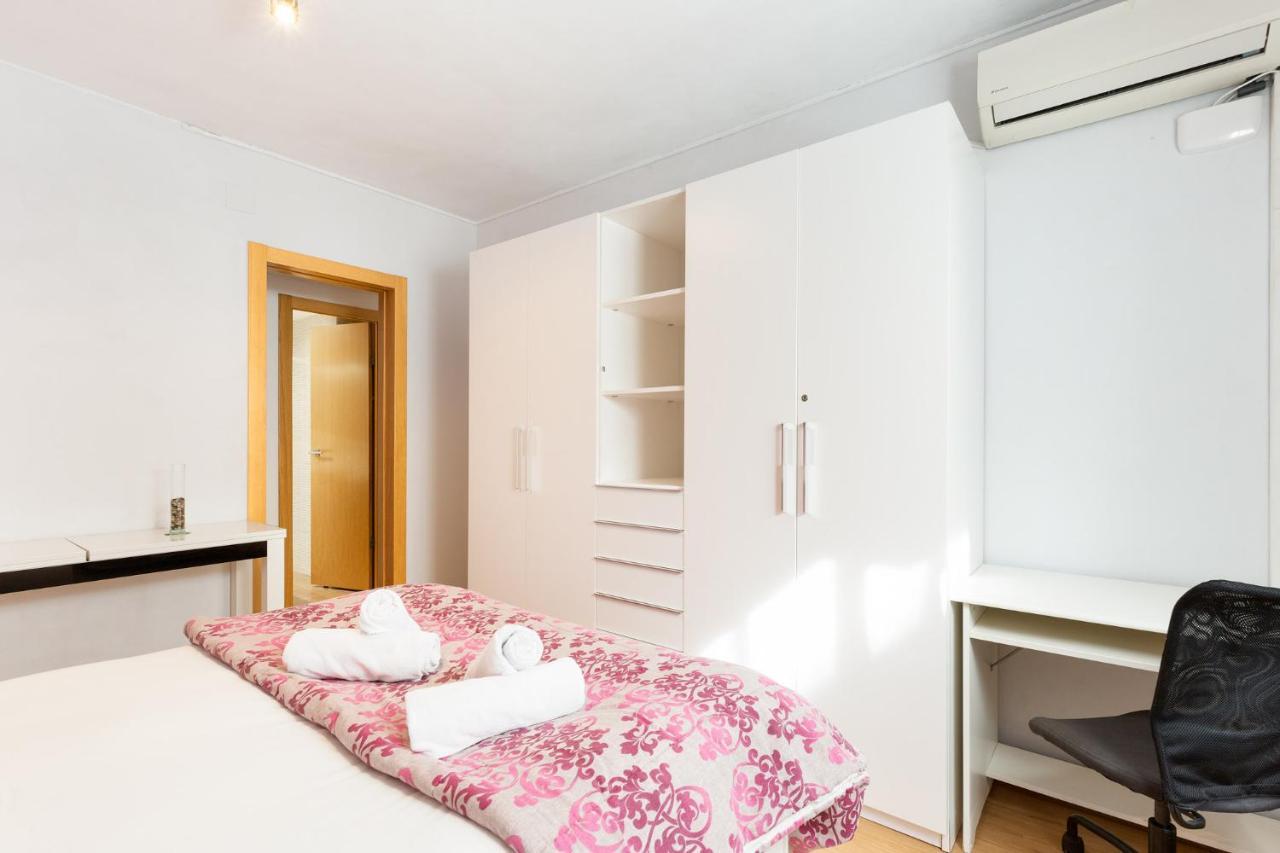 Stay U-Nique Apartments Radas II Barcelona Ngoại thất bức ảnh